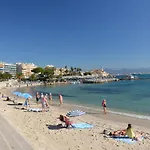 2 Pièces Climatisé Avec Balcon Dans Le Vieil Antibes, Résidence Avec Ascenseur Antibes