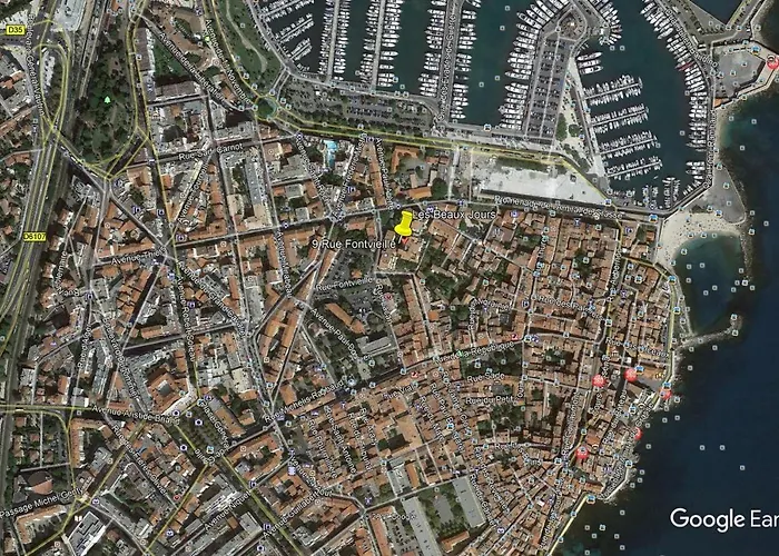 2 Pieces Climatise Avec Balcon Dans Le Vieil Antibes, Avec Ascenseur 公寓 昂蒂布